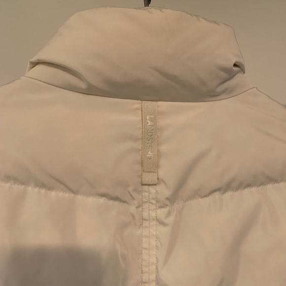 Land’s End puffer jacket - Picture 3 of 5